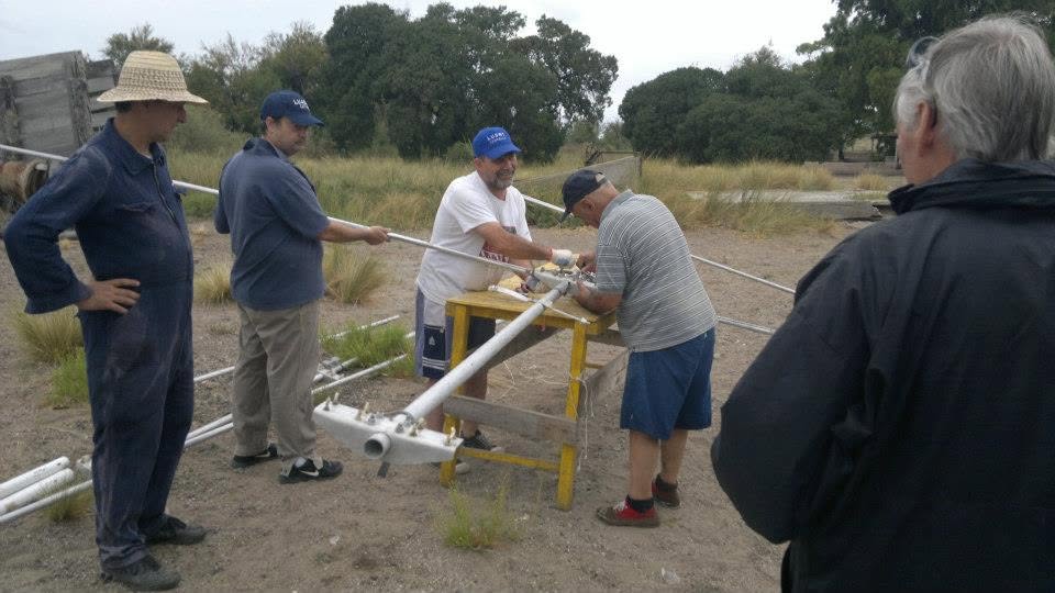Montaje de antenas en Isla Gama